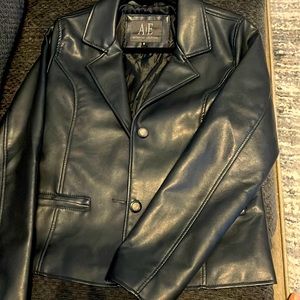 A&E size medium navy blue leather